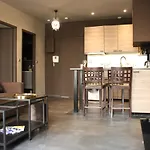 New Petit Paris